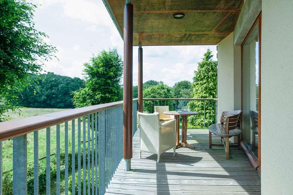 Hotel Le Manoir Du Lys, The Originals Relais 4*